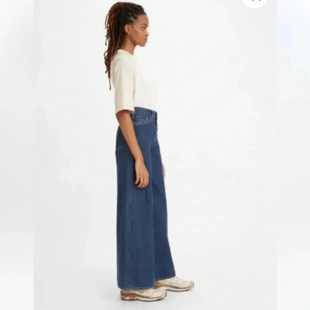 NWT $168 Levi’s Full Flare Women’s Jeans High Rise Organic Cotton Sz 25 x 31 - Picture 2 of 10